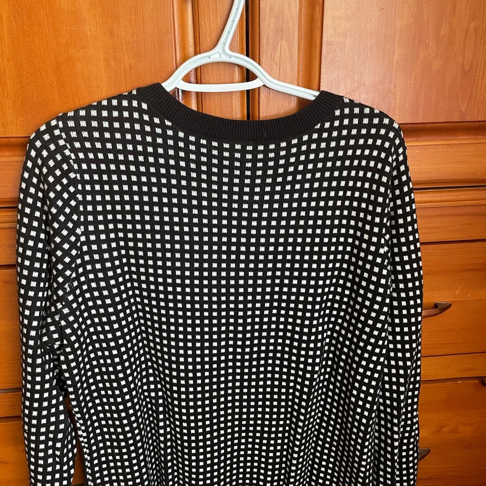 Sweater - Picture 3 of 3